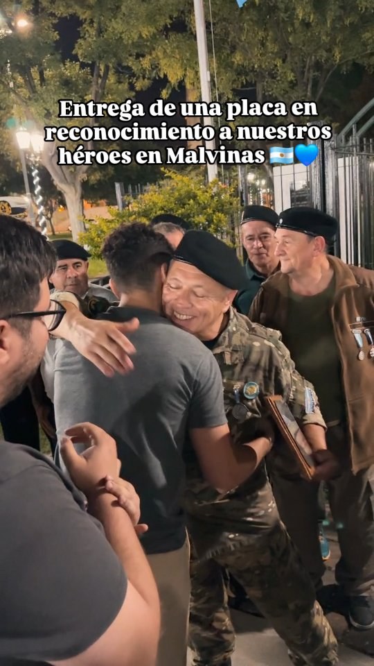 Homenaje a los Héroes de Malvinas